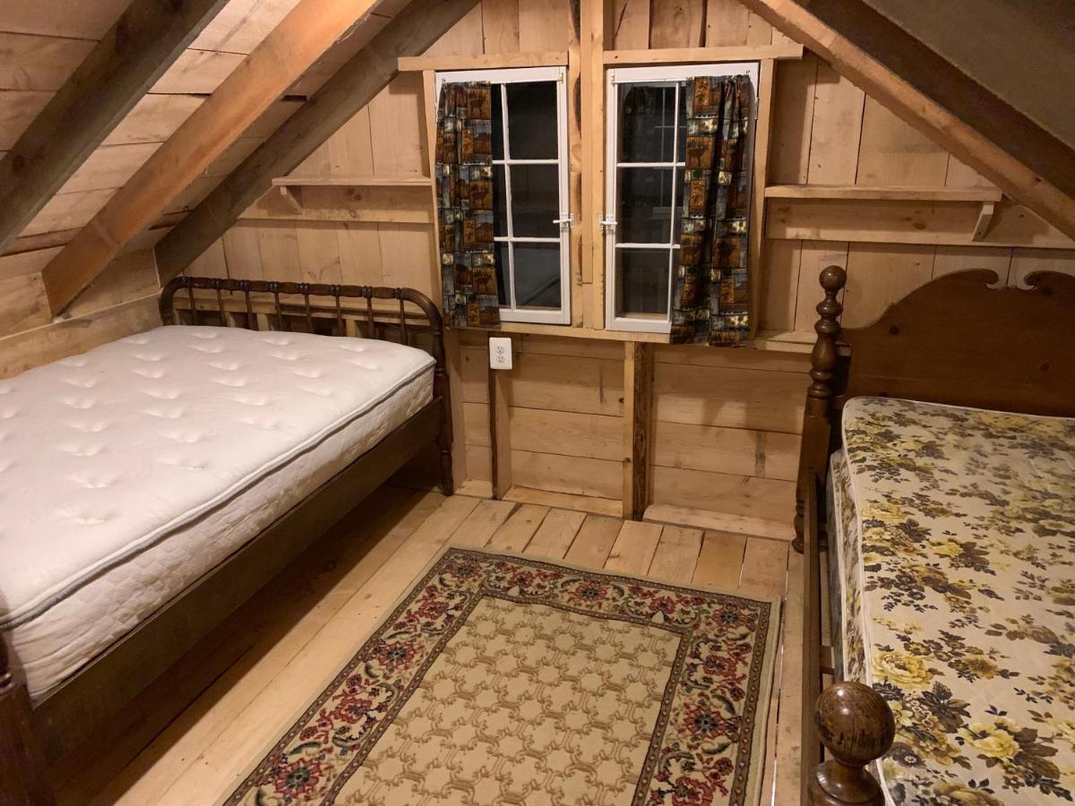 Blue Lodge Hesston Экстерьер фото